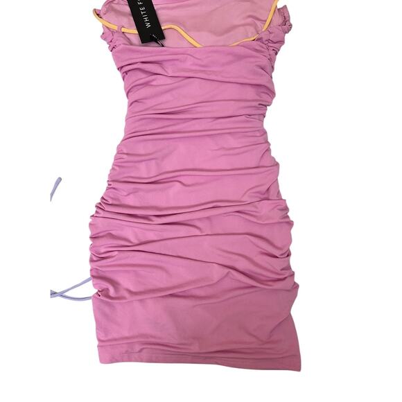 White Fox Boutique RECKLESS HEART MINI‎ DRESS Size Medium Pink - Picture 9 of 10